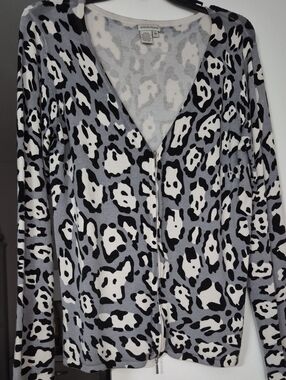 Boston Proper Stylish Gray, Black and White Women's Sweater